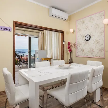 Affittacamere Camelia & Martina 3*