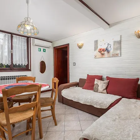 Camelia & Martina 3*