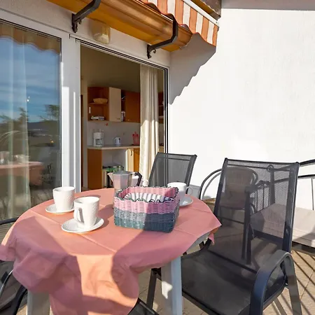 Camelia & Martina Guest house 3*