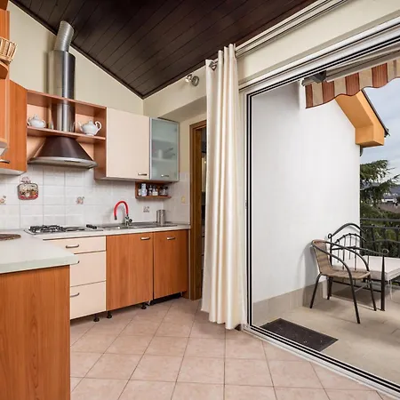 Camelia & Martina 3*