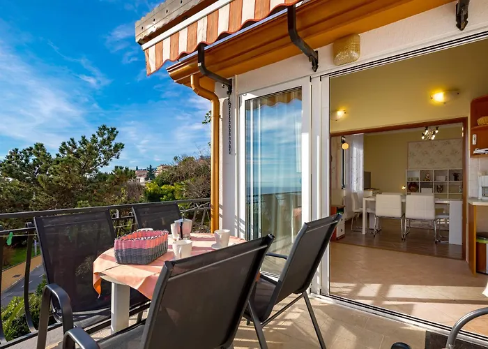 Camelia & Martina 3*