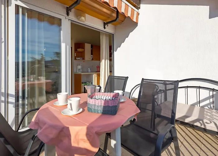 Camelia & Martina Gostinjska kuća 3*